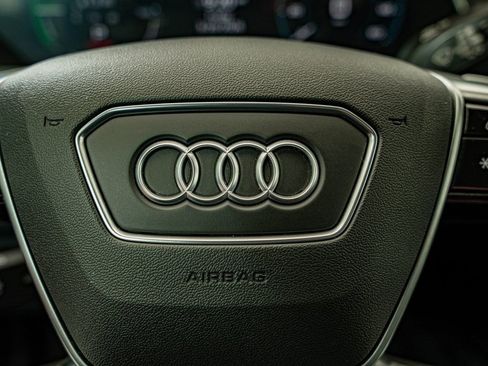 Used 2021 Audi e-tron Premium w/ Convenience Plus Package image 22