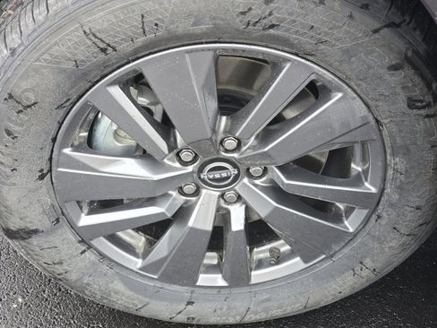 New 2026 Nissan Pathfinder SV image 18