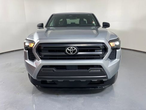 Certified 2025 Toyota Tacoma SR image 2