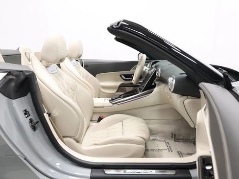 Used 2022 Mercedes-Benz SL 55 AMG 4MATIC image 79