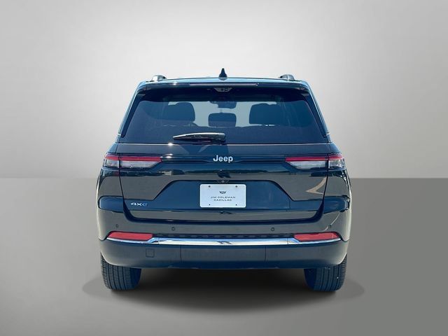 Used 2023 Jeep Grand Cherokee 4WD 4xe w/ Luxury Tech Group II image 27