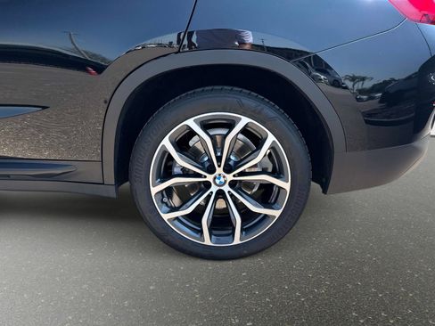 Used 2022 BMW X4 xDrive30i w/ Convenience Package image 11