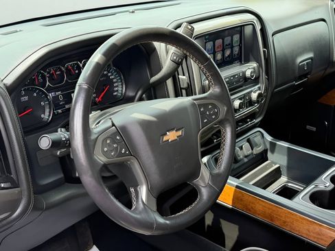 Used 2017 Chevrolet Silverado 1500 High Country AWD/4WD image 17
