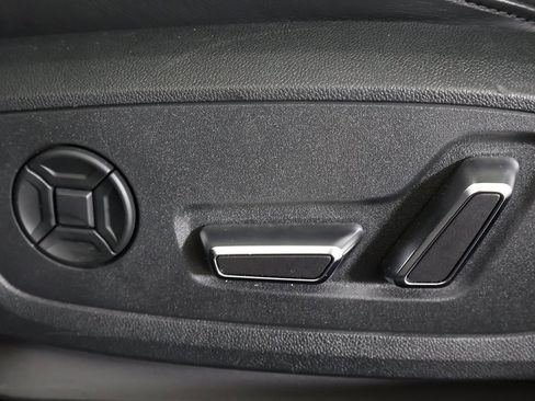 Used 2022 Audi RS 7 4.0T image 36