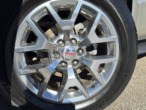 Used 2016 GMC Yukon SLT w/ Open Road Package image 9