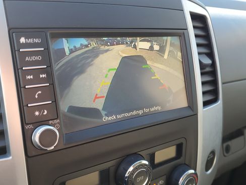 Certified 2020 Nissan Frontier SV w/ Midnight Edition Floor Mats image 29