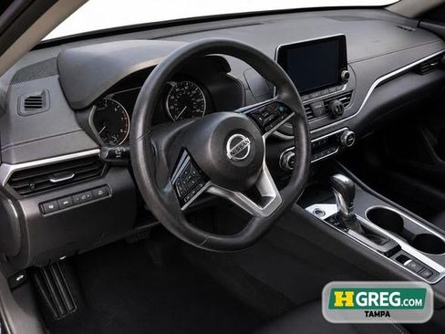 Used 2019 Nissan Altima 2.5 SV FWD image 11