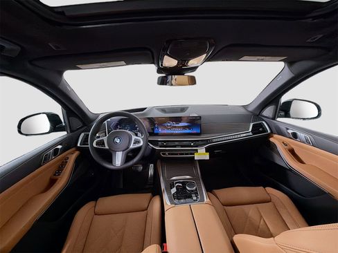 New 2026 BMW X5 xDrive50e w/ M Sport Package image 9
