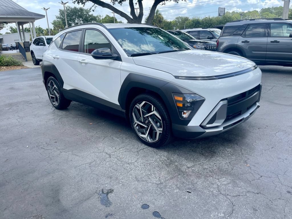 Used 2026 Hyundai Kona SEL Premium FWD image 7