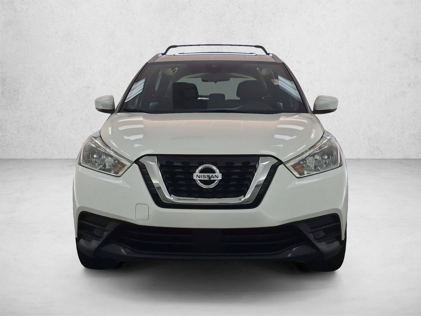 Used 2020 Nissan Kicks SV w/ Exterior Package FWD image 2
