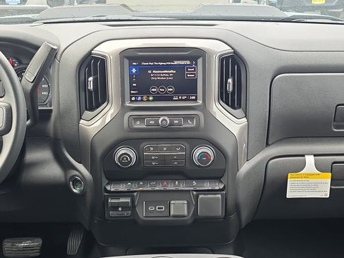 Used 2026 Chevrolet Silverado 1500 Custom Trail Boss AWD/4WD image 21