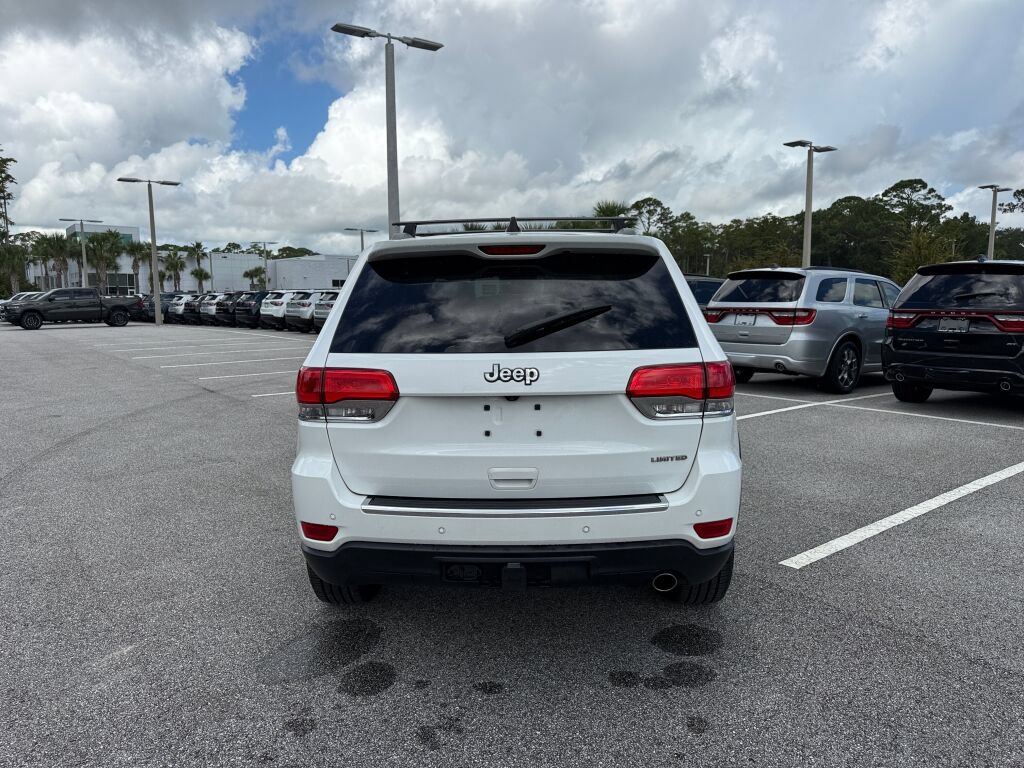 Used 2017 Jeep Grand Cherokee Limited w/ Trailer Tow Group IV RWD image 4
