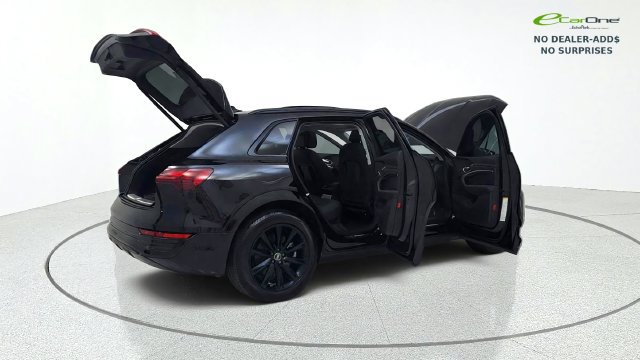 Used 2024 Audi Q8 e-tron Premium AWD/4WD image 18