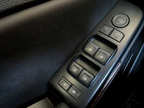 Used 2019 GMC Yukon SLT w/ Open Road Package AWD/4WD image 15