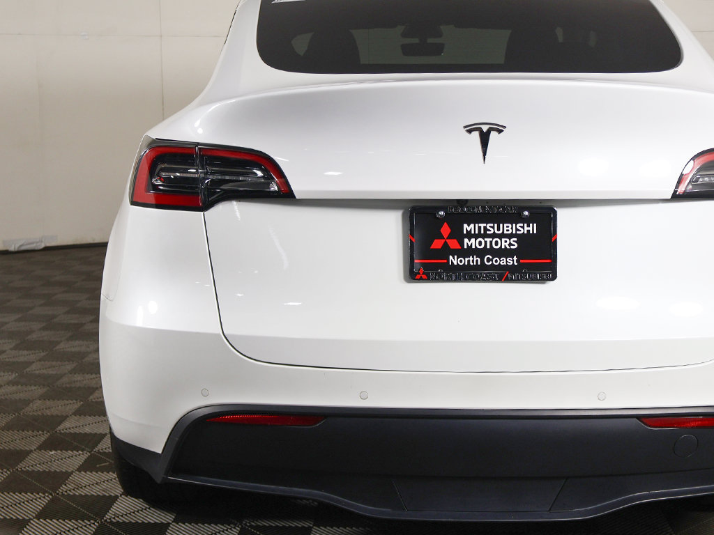 Used 2022 Tesla Model Y Long Range AWD/4WD image 17
