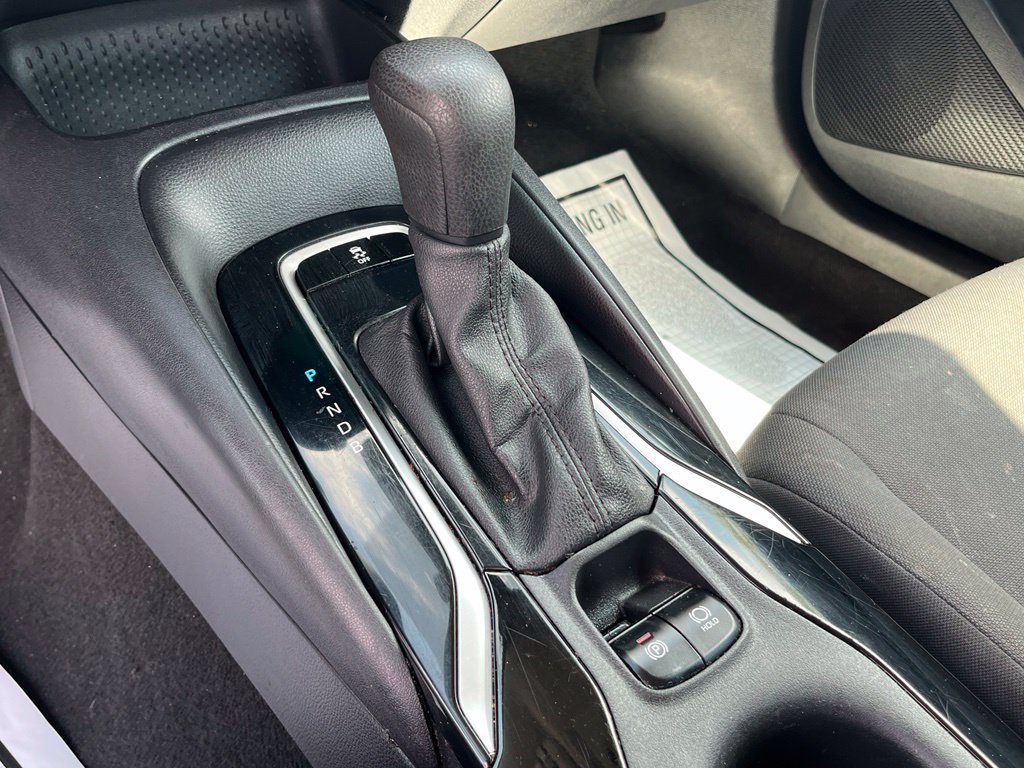 Used 2022 Toyota Corolla LE FWD image 23