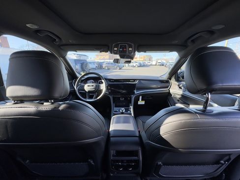 New 2026 Jeep Grand Cherokee Limited image 25