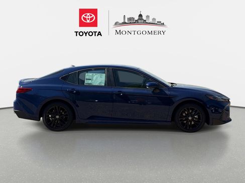 New 2026 Toyota Camry SE FWD image 2
