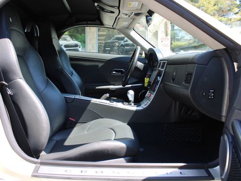 Used 2006 Chrysler Crossfire Limited RWD image 7