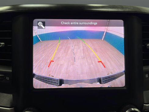 Used 2019 RAM 1500 Big Horn AWD/4WD image 12