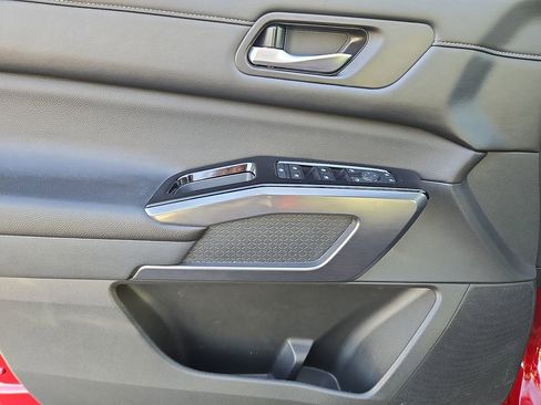 Certified 2023 Nissan Pathfinder SL w/ SL Premium Package image 13