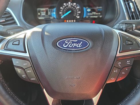 Used 2024 Ford Edge Titanium image 16