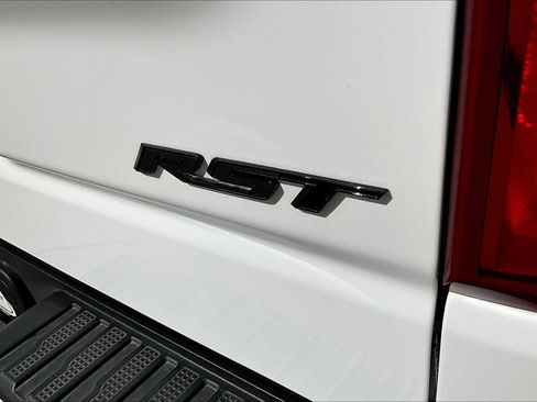 Used 2024 Chevrolet Silverado 1500 RST w/ LPO, Dark Essentials Package image 10