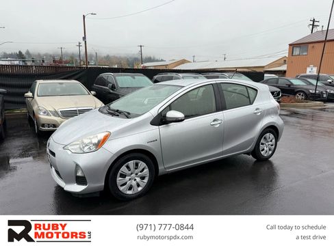 Used 2012 Toyota Prius C Two image 1