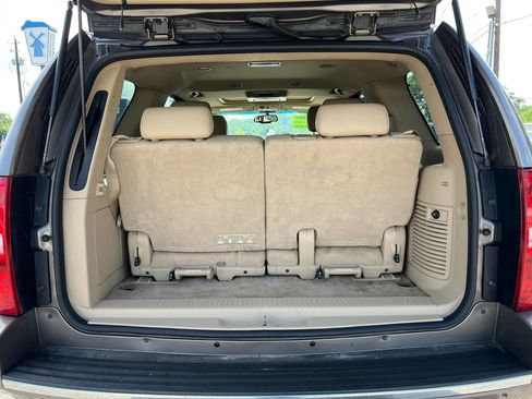 Used 2011 Chevrolet Tahoe LTZ AWD/4WD image 27
