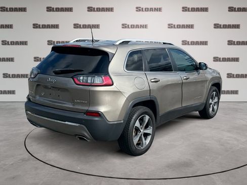 Used 2019 Jeep Cherokee Limited AWD/4WD image 5