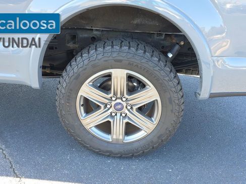 Used 2020 Ford F150 Lariat w/ Equipment Group 502A Luxury image 12