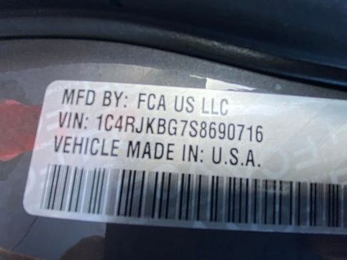 Used 2025 Jeep Grand Cherokee L Limited w/ Luxury Tech Group II AWD/4WD image 30