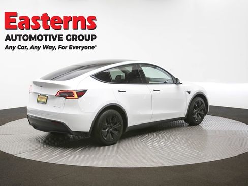 Used 2020 Tesla Model Y Long Range image 38