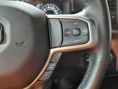 Certified 2024 RAM 2500 Big Horn AWD/4WD image 38