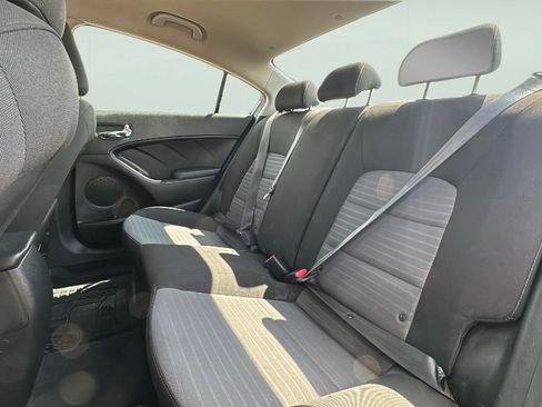 Used 2018 Kia Forte S FWD image 26