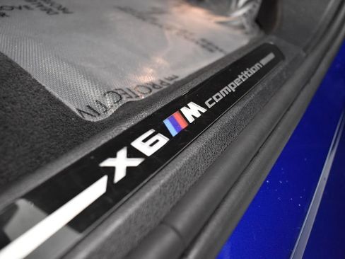Used 2020 BMW X6 M Competition w/ Executive Package AWD/4WD image 23