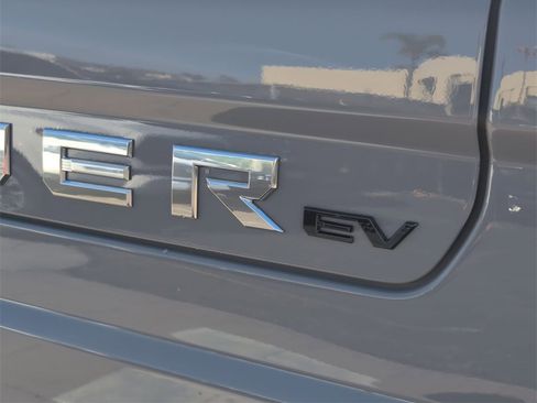 Certified 2025 GMC Hummer EV 3X image 34
