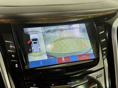 Used 2018 Cadillac Escalade Premium Luxury image 19