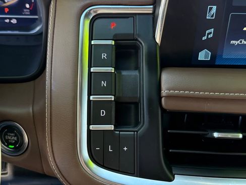 Used 2023 Chevrolet Tahoe High Country image 26