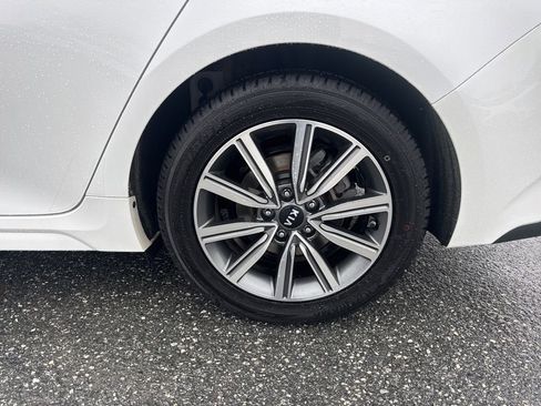 Used 2020 Kia Optima Premium image 32