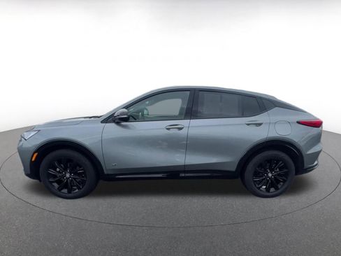 Used 2025 Buick Envista Sport Touring image 9