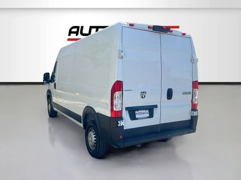 Used 2024 RAM ProMaster 2500 w/ Convenience Group FWD image 5