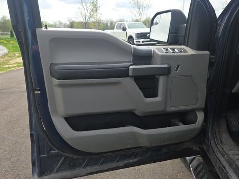 Used 2016 Ford F150 XLT w/ Equipment Group 302A Luxury image 21