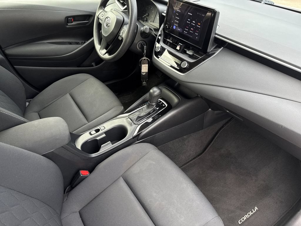Certified 2025 Toyota Corolla LE FWD image 15