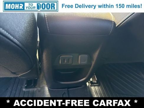 Used 2018 Chevrolet Colorado LT image 34