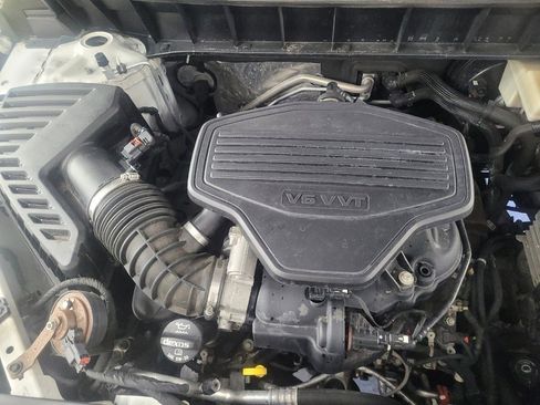 Used 2017 GMC Acadia SLT image 30