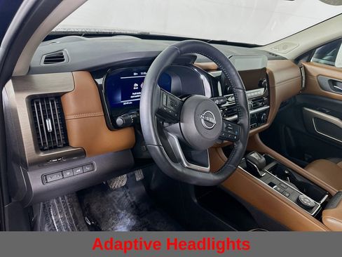 Certified 2024 Nissan Pathfinder Platinum image 16