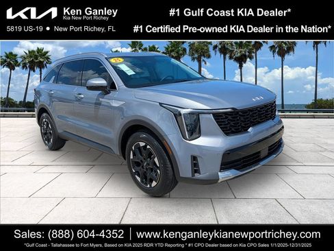 Certified 2025 Kia Sorento S FWD image 1