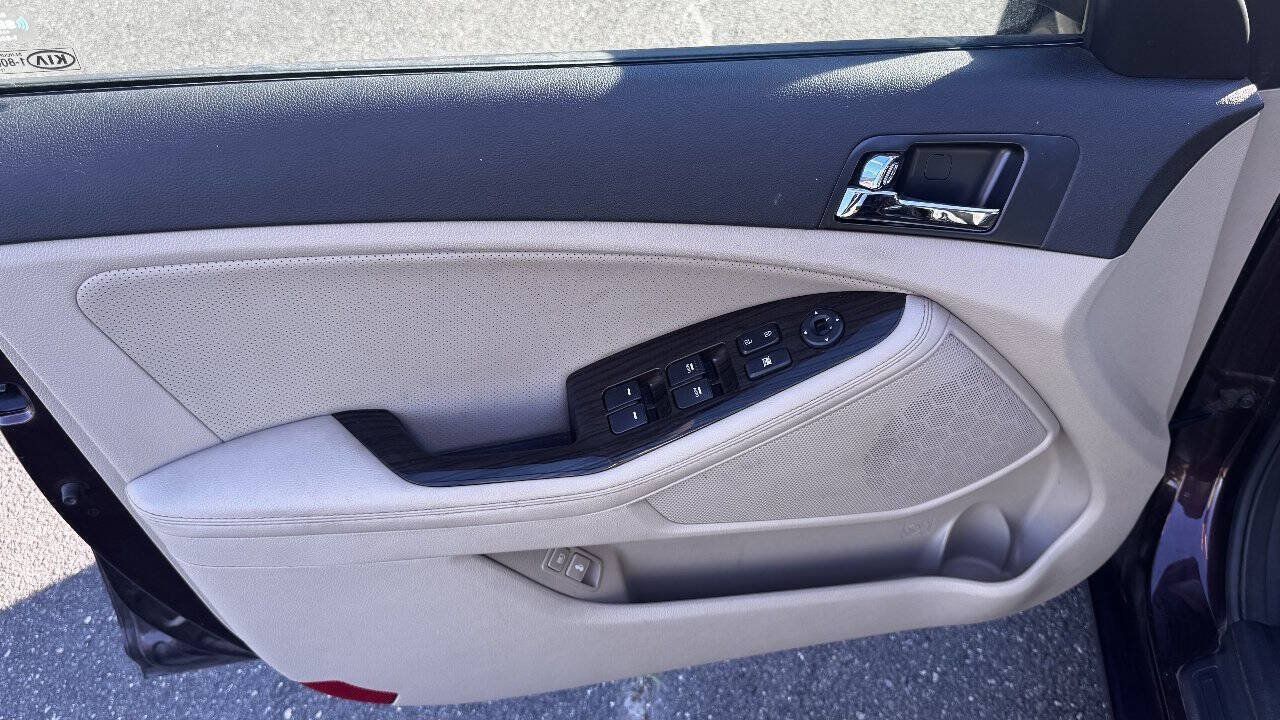 Used 2013 Kia Optima EX FWD image 13