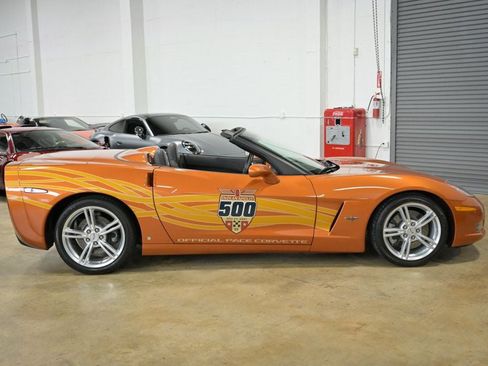 Used 2007 Chevrolet Corvette Convertible w/ Preferred Equipment Group RWD image 19